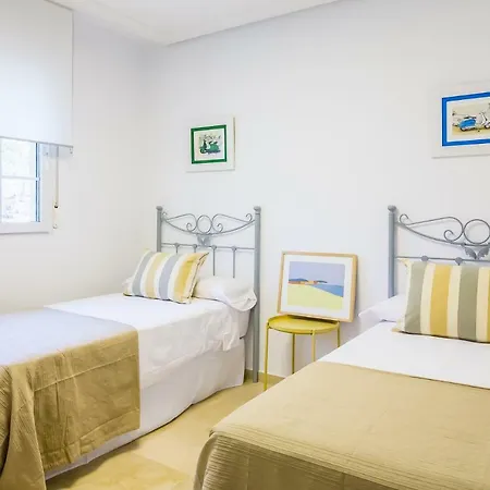 Gala Placidia Golden Mile Apartment *